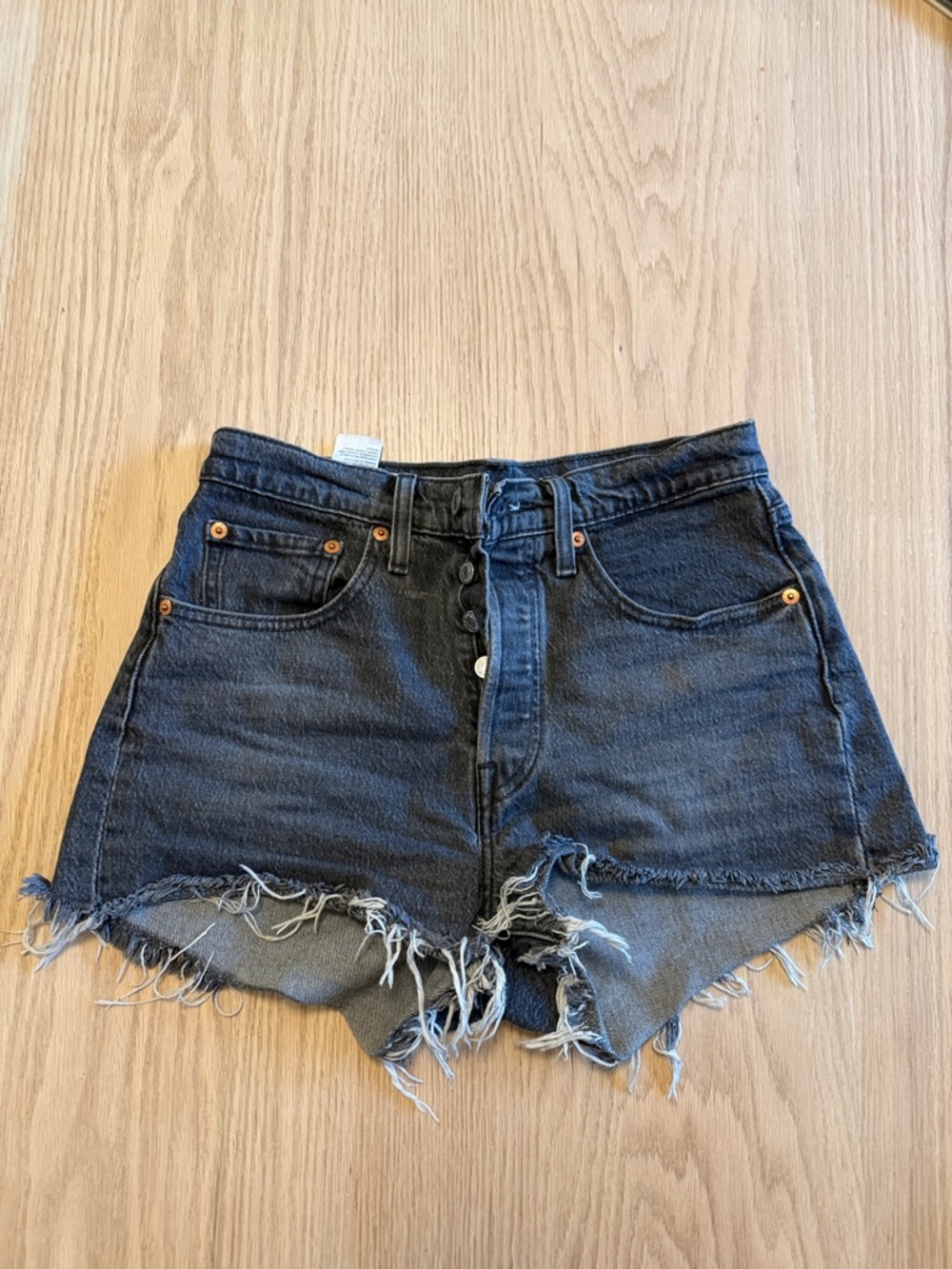 Levi’s High-Waist Black Denim Frayed Hem Women’s Shorts